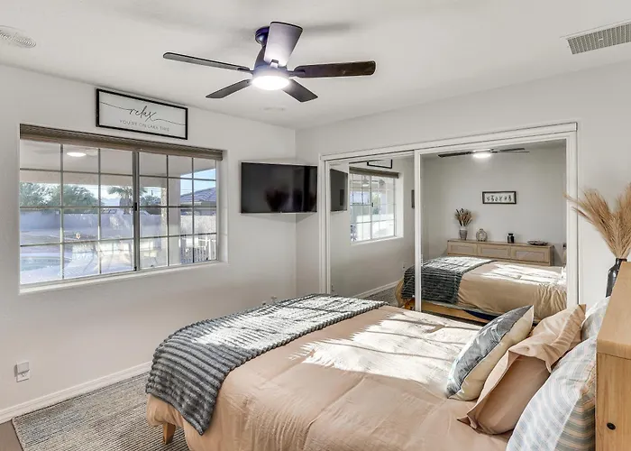 Private Pool, Spa! Updated Near London Bridge Lake Havasu City